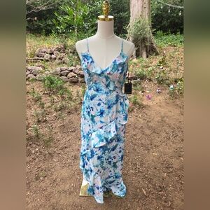 NWT‎ Japna Asymmetrical Blue and White Floral Dress